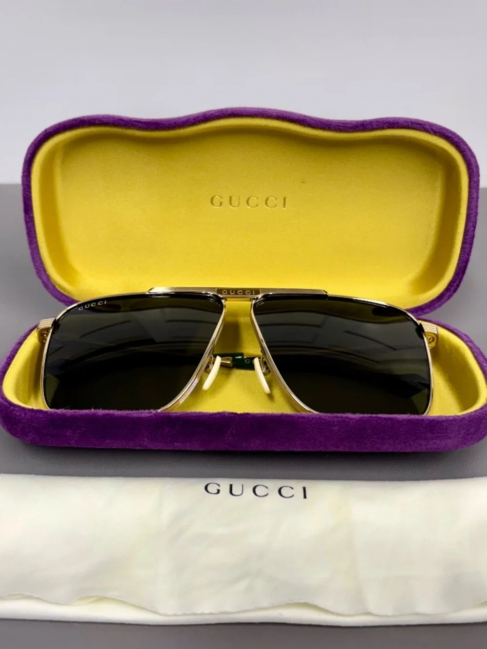 Gucci Square Aviator Sunglasses for Men Gold/Green
